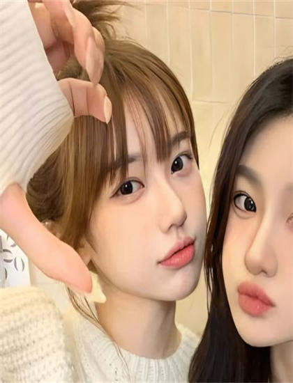 从爱情片角度解读《海豚的故事》：的创作历程与幕后故事 ——带你领略爱情片的魅力